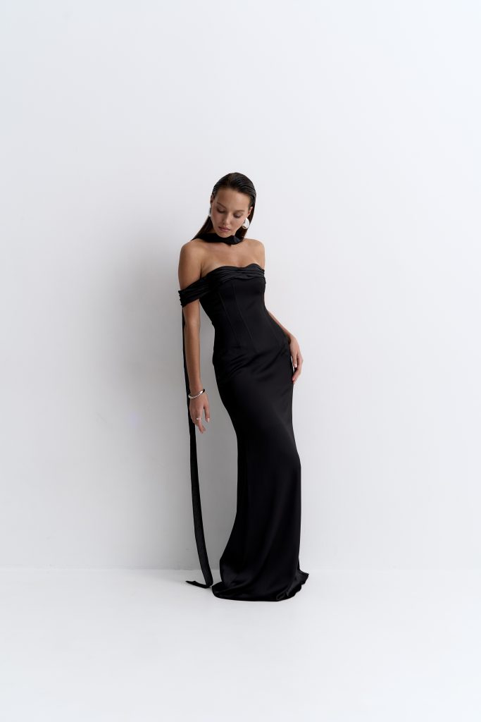 Swan black